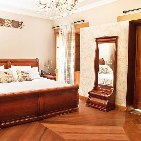 Hotel Boutique Casa Ruth En Куенка Екстериор снимка
