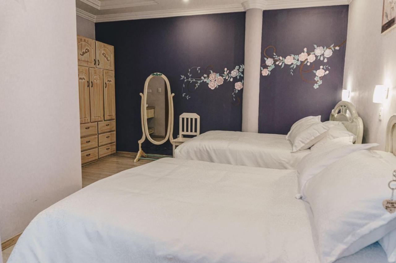 Hotel Boutique Casa Ruth En Куенка Екстериор снимка