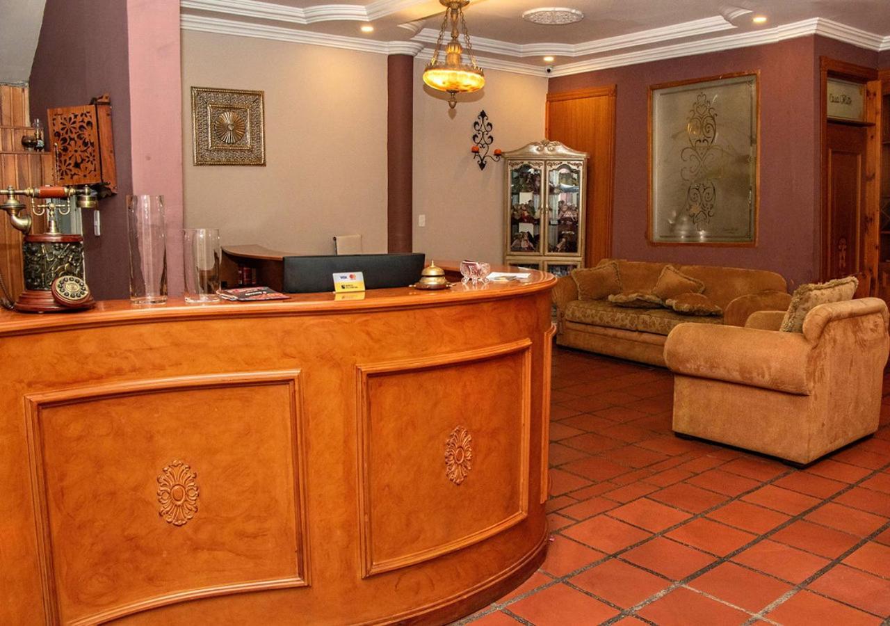 Hotel Boutique Casa Ruth En Куенка Екстериор снимка