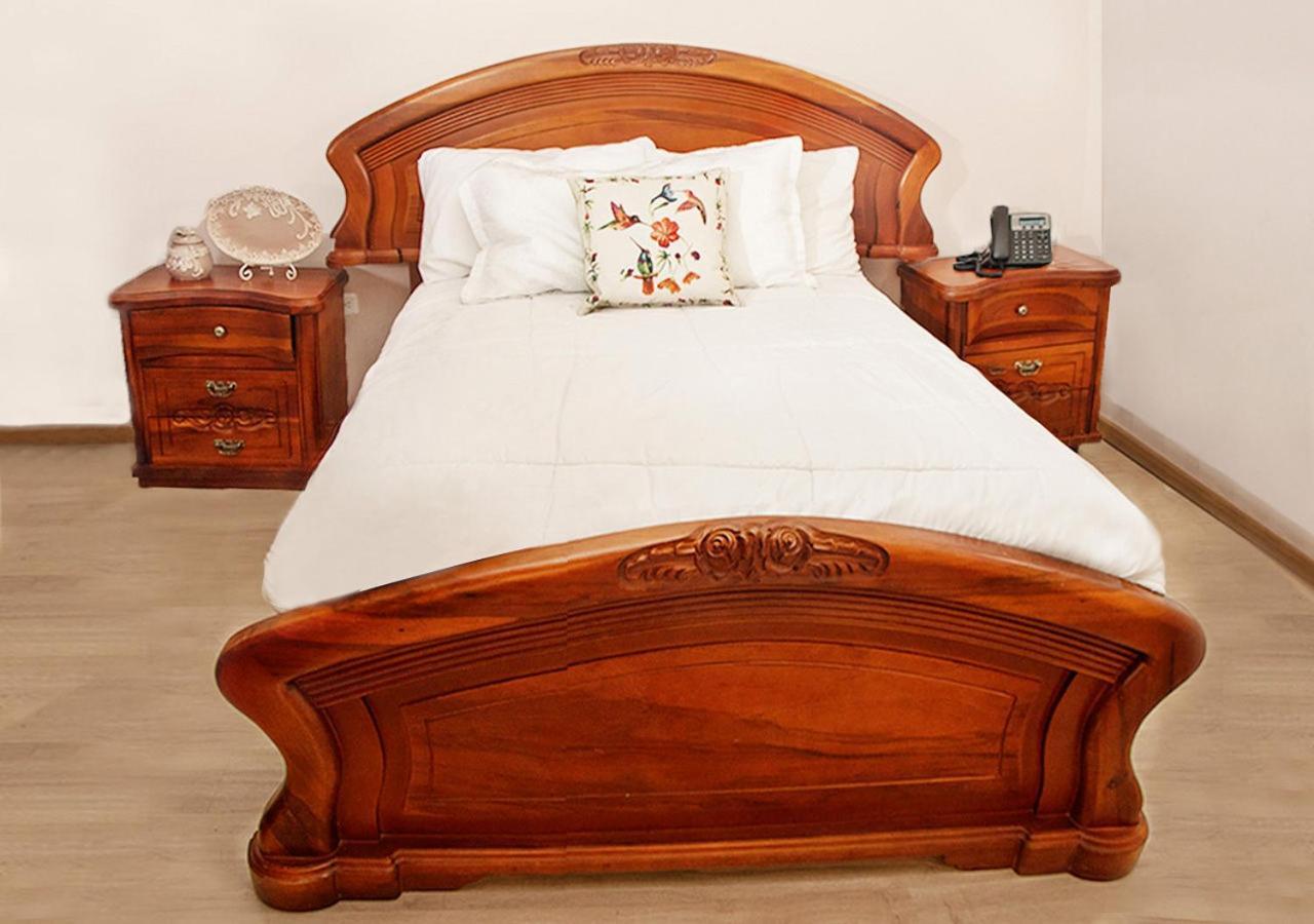 Hotel Boutique Casa Ruth En Куенка Екстериор снимка