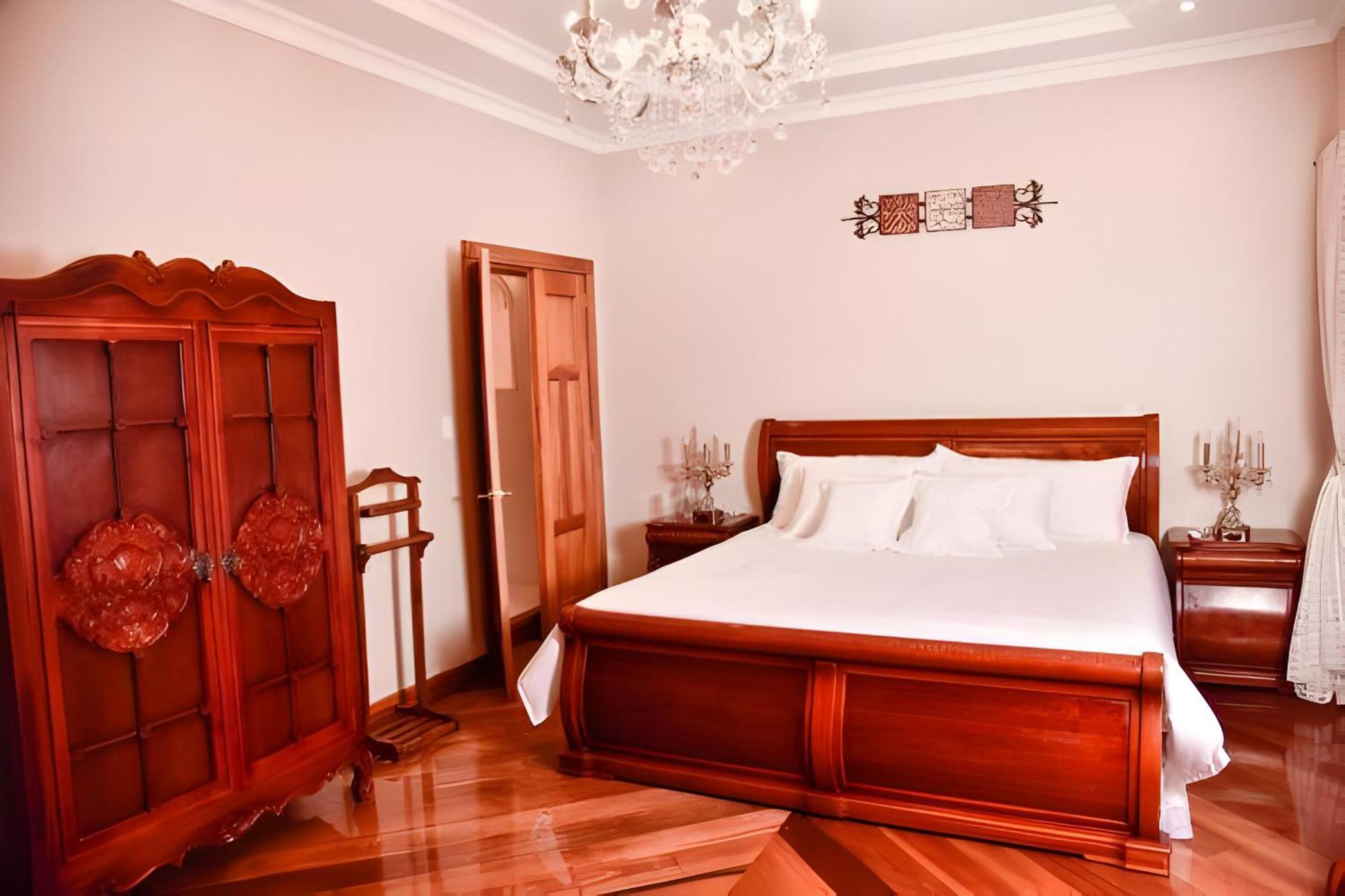 Hotel Boutique Casa Ruth En Куенка Екстериор снимка