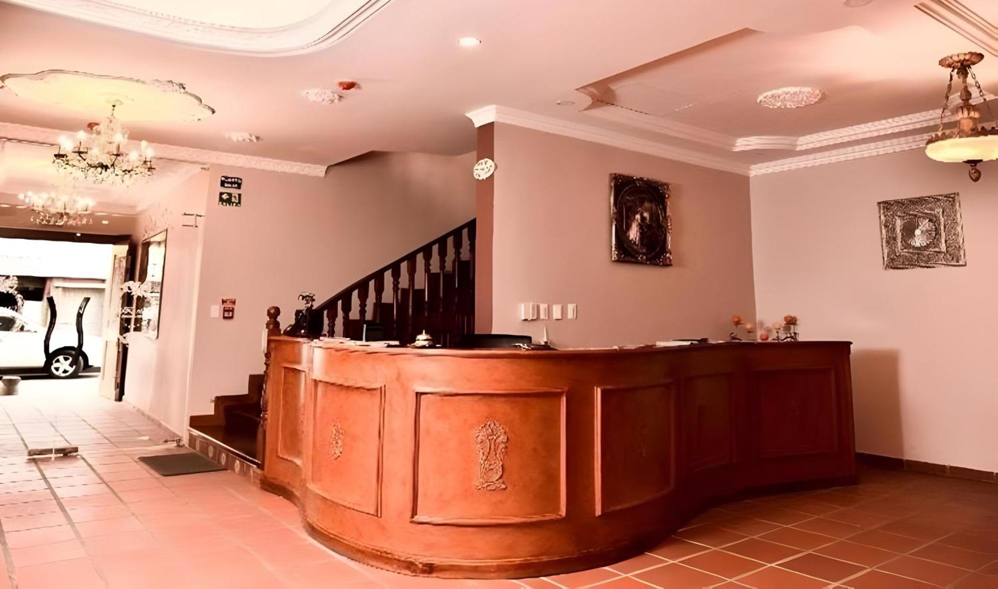 Hotel Boutique Casa Ruth En Куенка Екстериор снимка