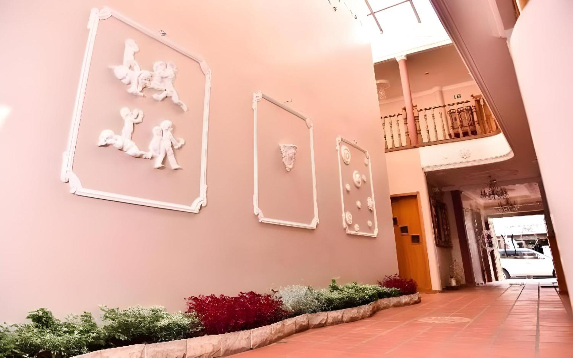 Hotel Boutique Casa Ruth En Куенка Екстериор снимка