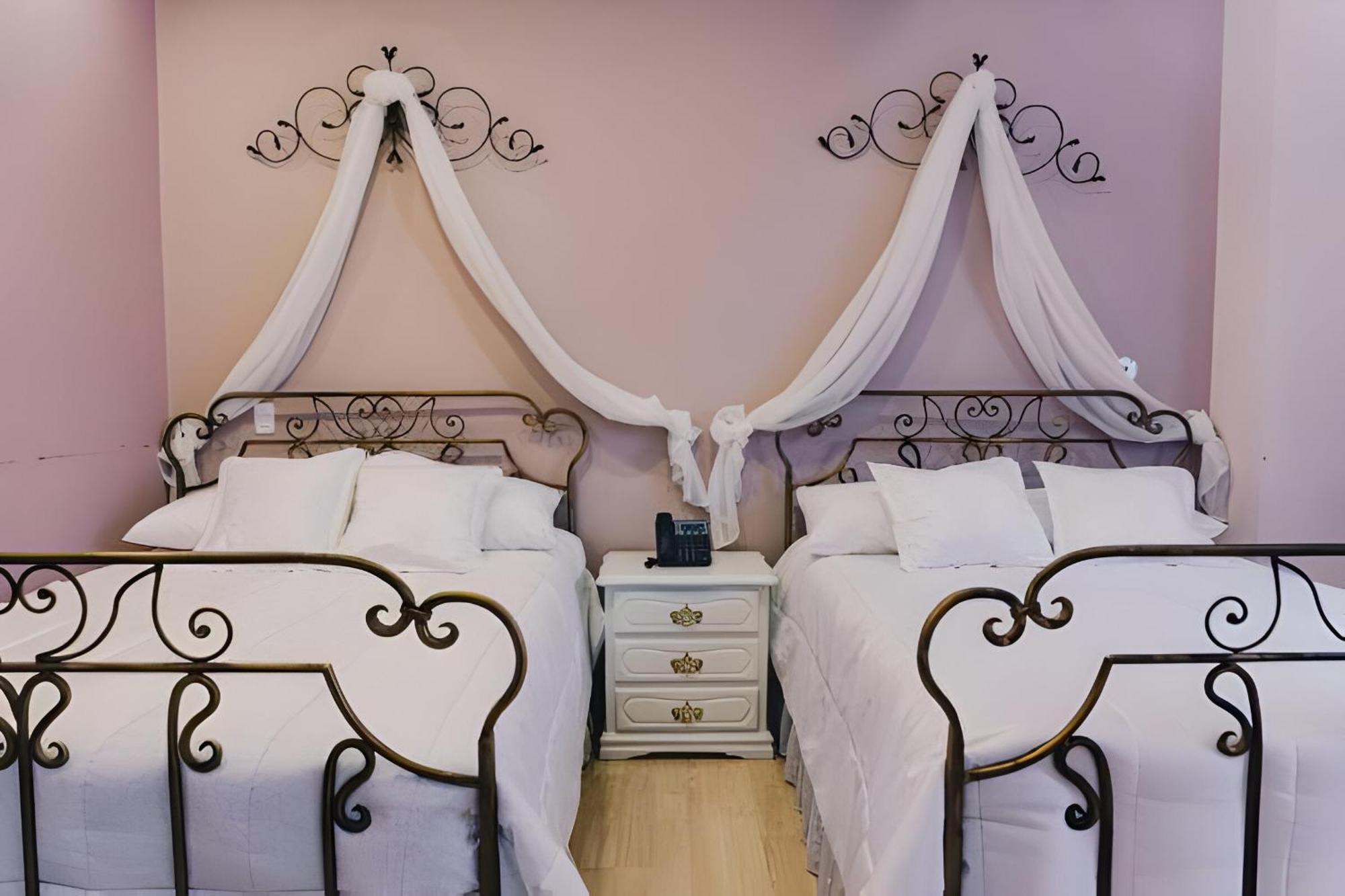 Hotel Boutique Casa Ruth En Куенка Екстериор снимка