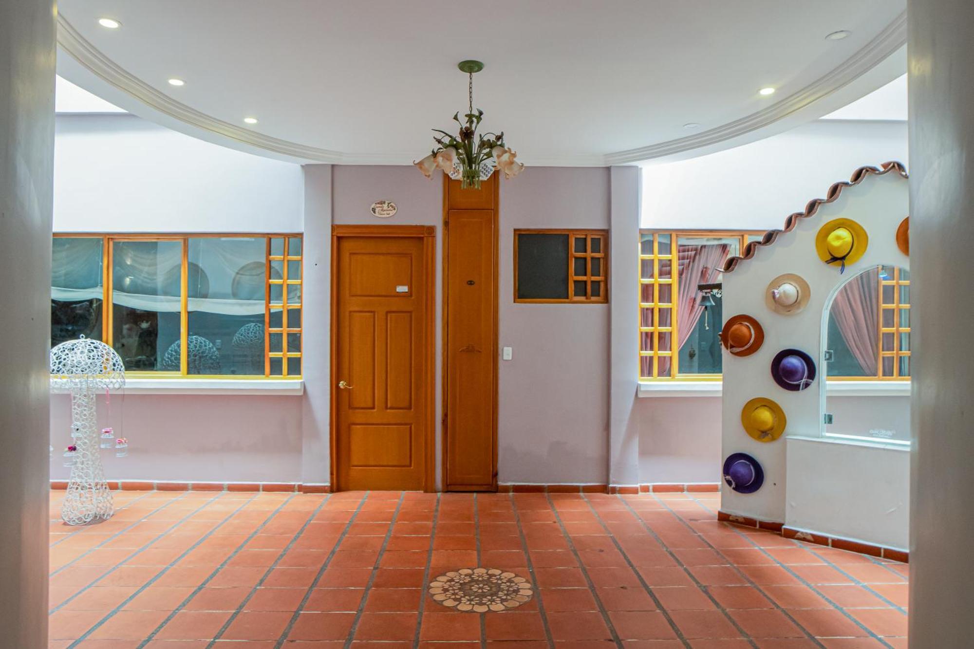 Hotel Boutique Casa Ruth En Куенка Екстериор снимка