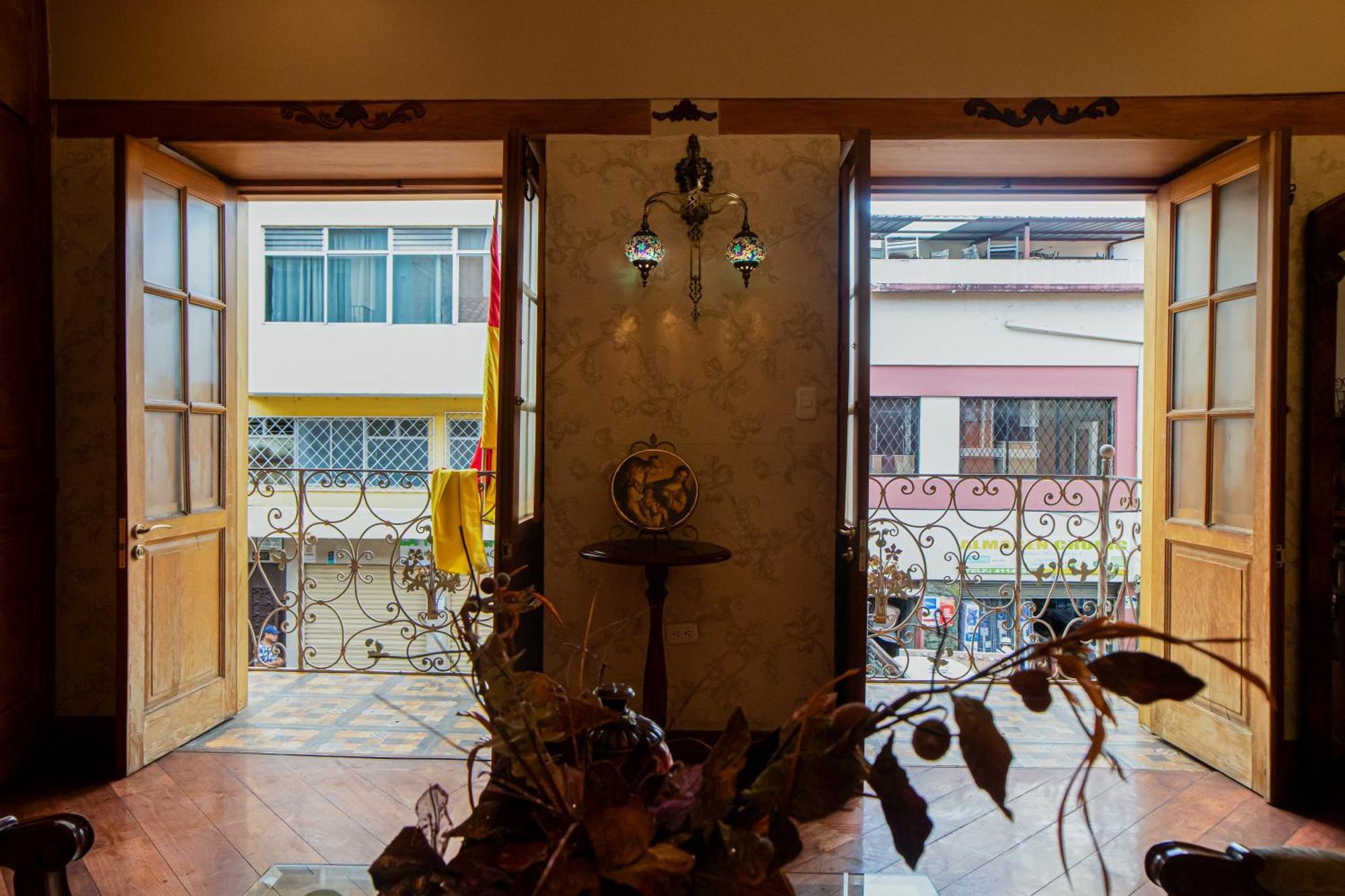 Hotel Boutique Casa Ruth En Куенка Екстериор снимка